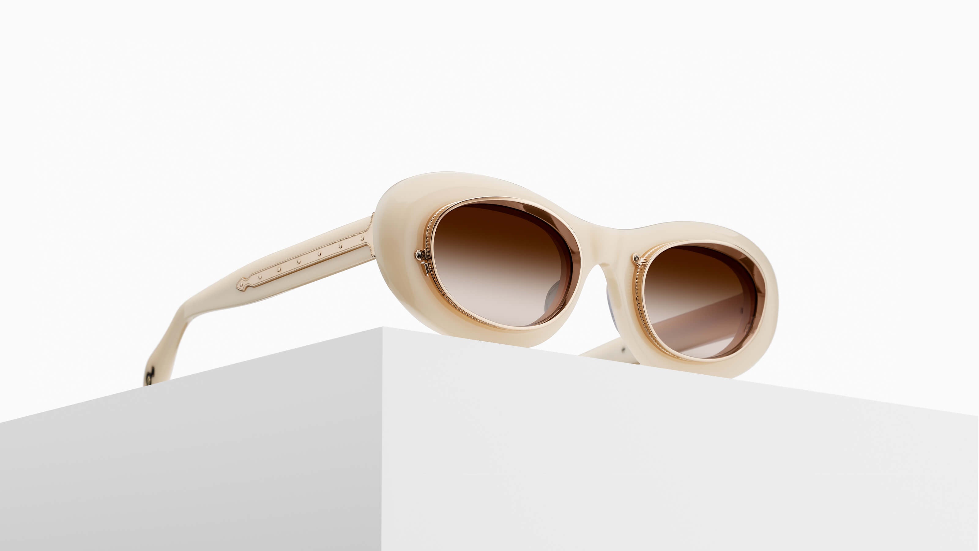 10604H Round Sunglasses | Official Site – Matsuda