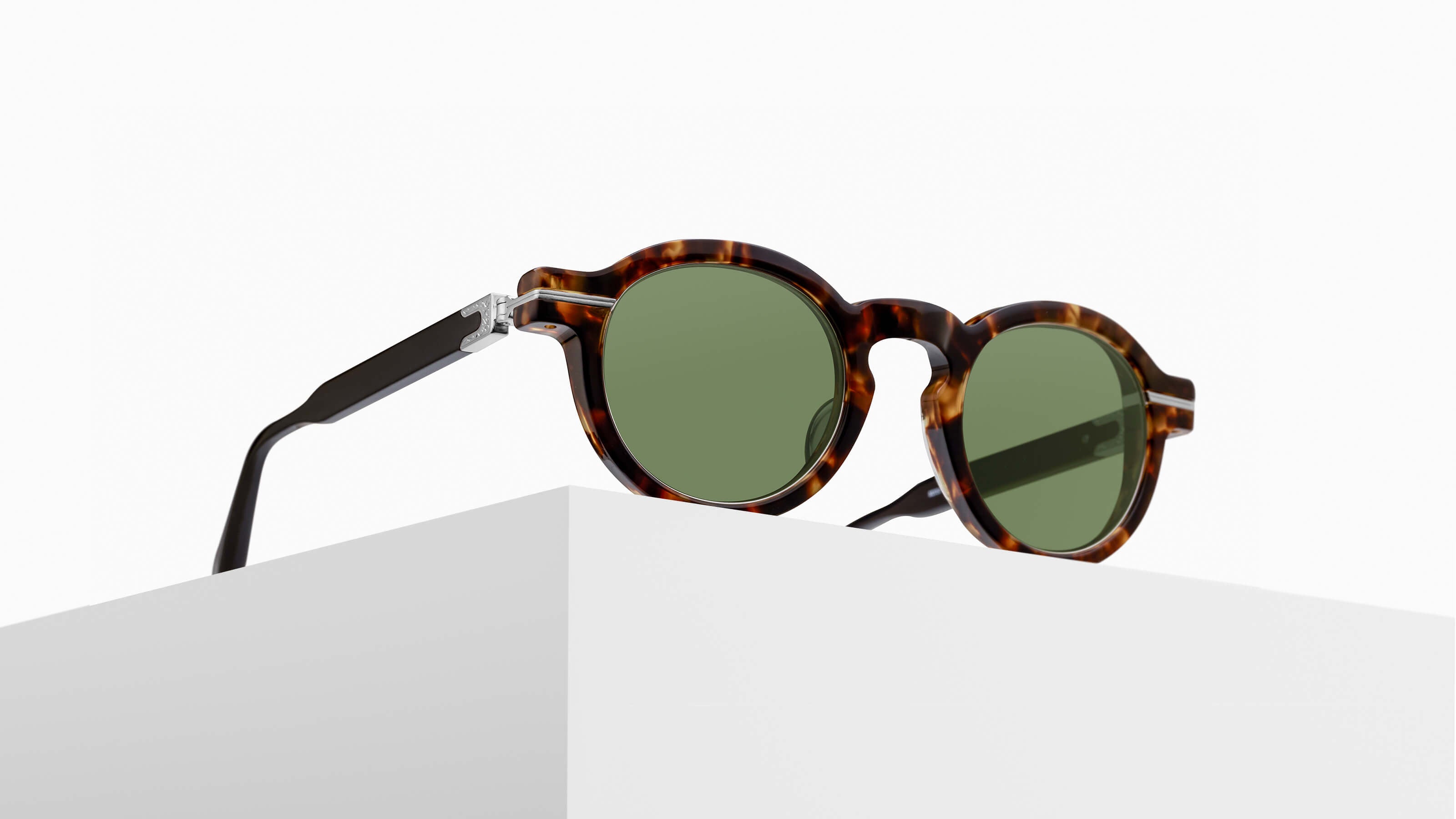 M2050 Round Sunglasses | Official Site – Matsuda