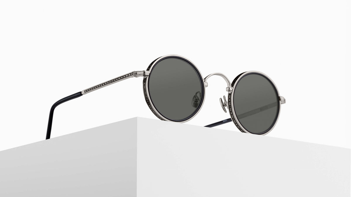 Matsuda M3100-I Palladium White round metal sunglasses pedestal view