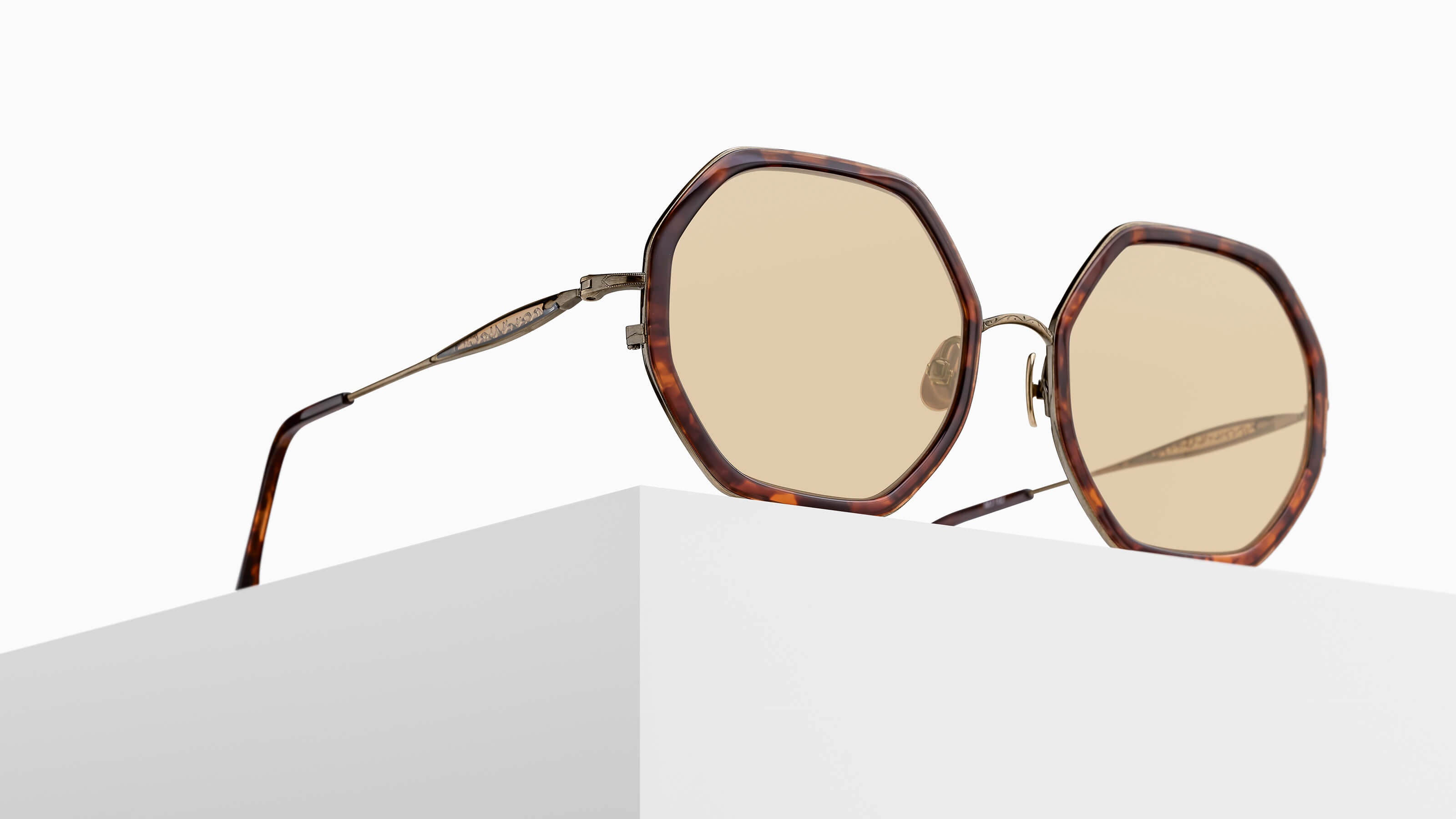 M3162 Rectangular Sunglasses | Official Site – Matsuda